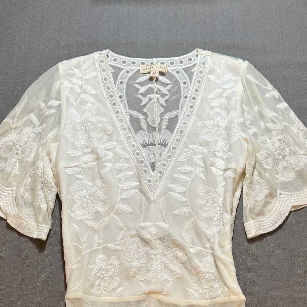 Honey Punch Ivory Mesh Lace Embroidered Bodysuit XS